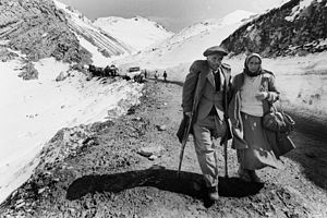 Refugiados azerbaiyanos de Karabaj durante la guerra 15.jpg