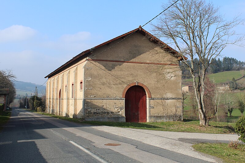 File:Bâtiment près route D18 Ouroux 3.jpg