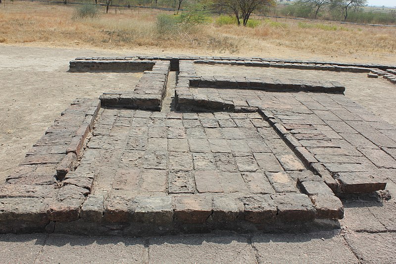 File:Bathroom Toilet structure with the water channels.JPG