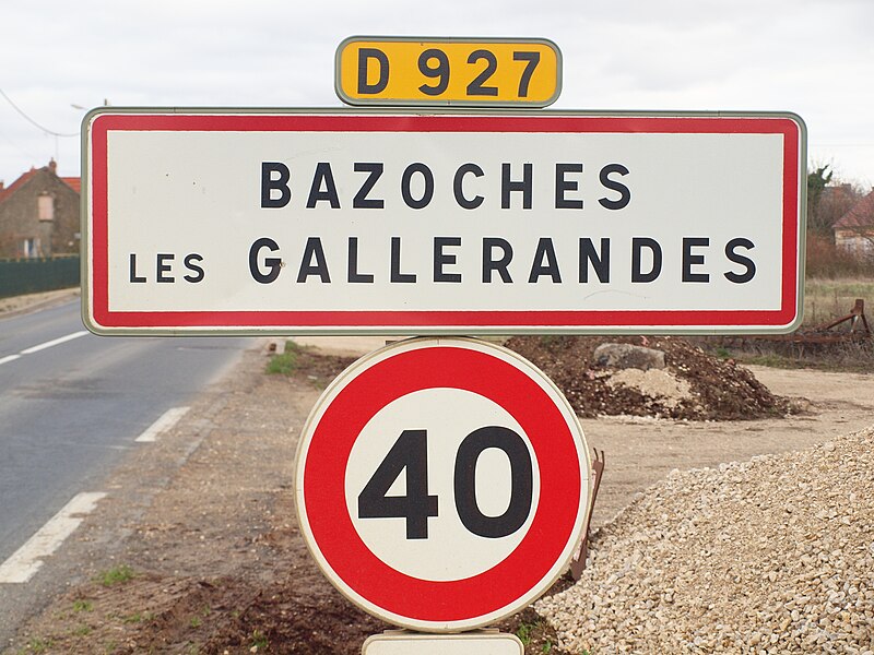 File:Bazoches-les-Gallerandes-FR-45-panneau d'agglomération-02.jpg