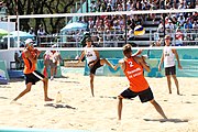 Deutsch: Beachvolleyball bei den Olympischen Jugendspielen 2018; Tag 8, 14. Oktober 2018; Mädchen, Achtelfinale – Mexiko-China 0:2 (15–21/16–21) English: Beach volleyball at the 2018 Summer Youth Olympics at 14 October 2018 – Girls Round of 16 – Mexico-China 0:2 (15–21/16–21)