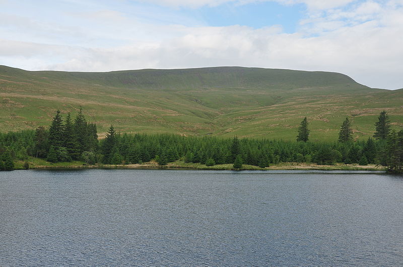 File:Beacons Reservoir (8808).jpg