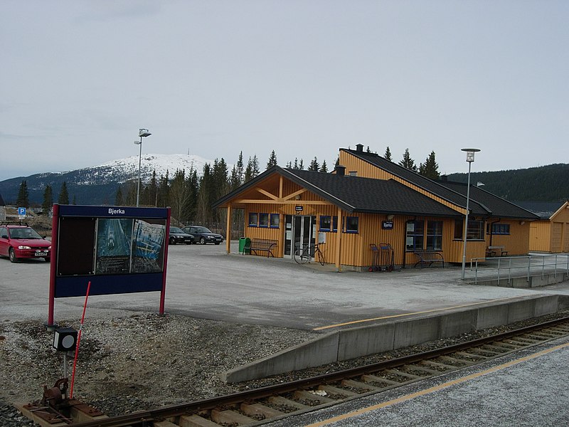 File:Bjerka stasjon.jpg