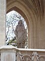 Statue de Blaise Pascal par Jules Cavelier sous la tour.
