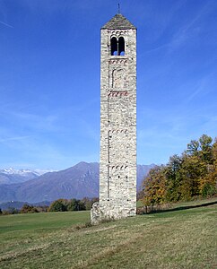 Bollengo Perno Campanile Romanico.jpg