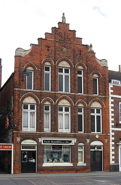 File:Boston - picture-framers on South Street (geograph 3248312).jpg