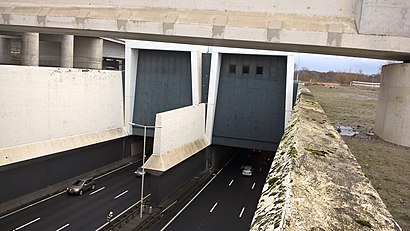 Hoe gaan naar Botlektunnel met het openbaar vervoer - Over de plek