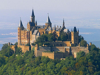 de: Burg Hohenzollern bei Hechingen, Baden-Wür...