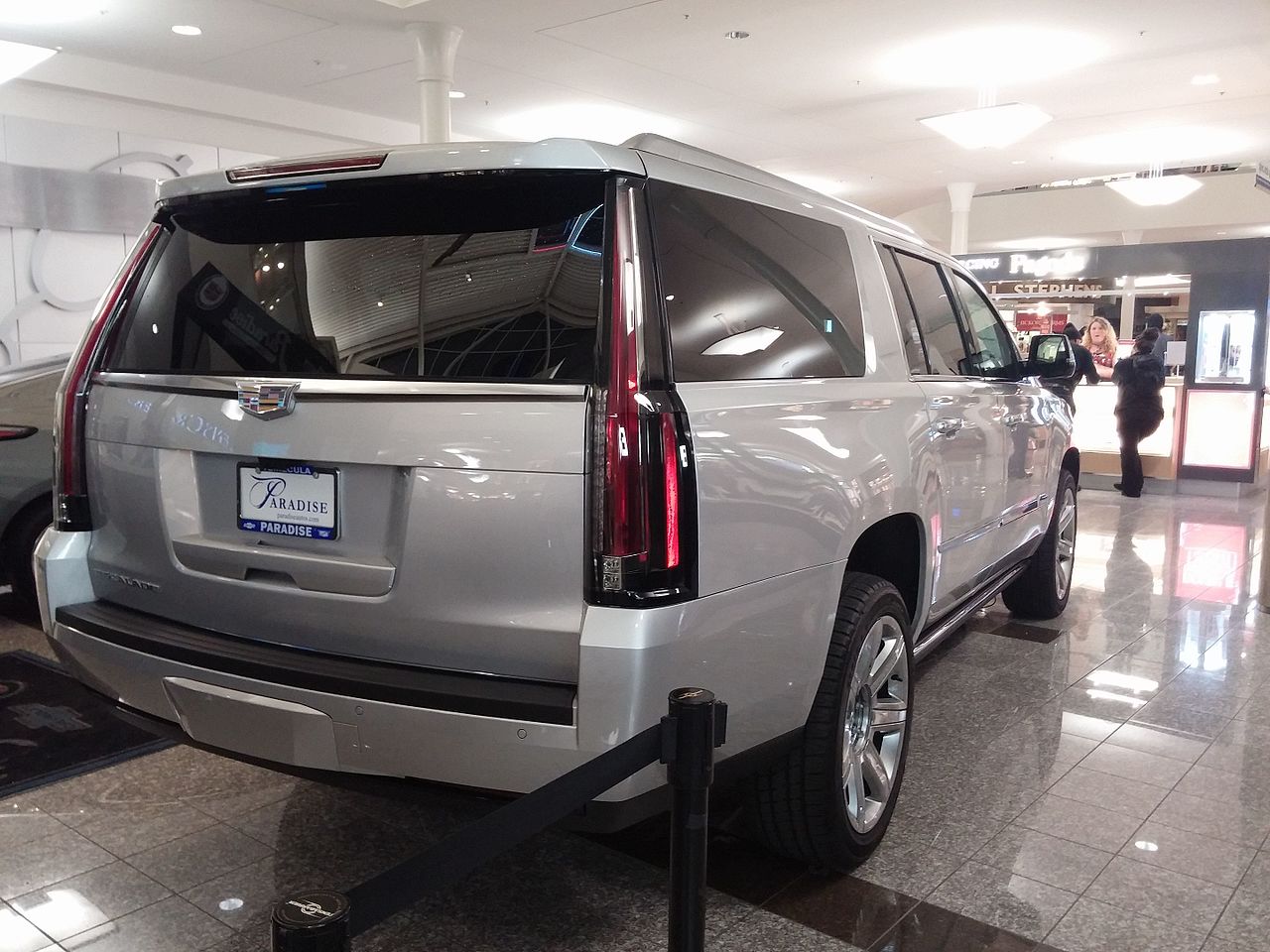 Image of Cadillac Escalade 2017 SUV 2