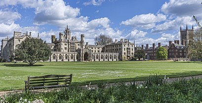 How to get to St Johns College Cambridge with public transport- About the place