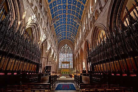 ไฟล์:Carlisle Cathedral Interior.jpg