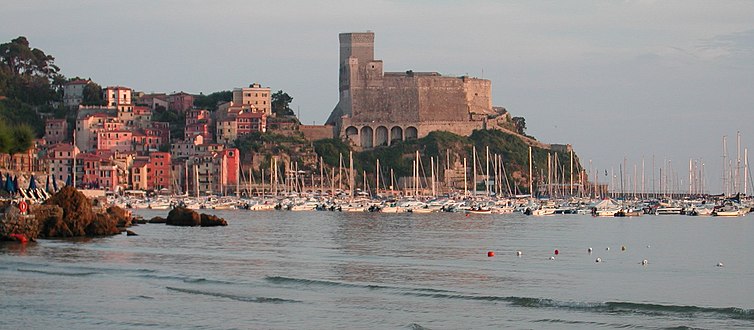 The harbour and the castle of Lerici