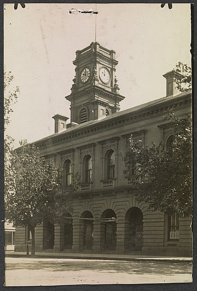 File:Castlemaine PO.jpg