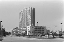 Alcide de Gasperi Building housed the Secretariat of the European Parliament Centre europeen Luxembourg Kirchberg 1971.jpg