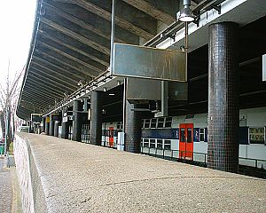 シャン・ド・マルス＝トゥール・エッフェル駅