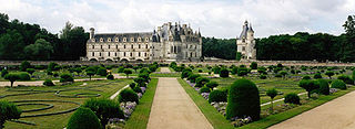 El castillo de Chenonceau visto desde los jardines de Diana de Poitiers.