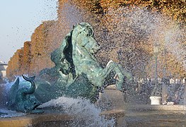 Cheval fontaine fremiet carpeaux.jpg
