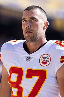 <span class="mw-page-title-main">Travis Kelce</span> American football player (born 1989)