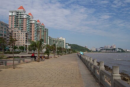 Lovers' Road, Gongbei, with Jida visible past the hills