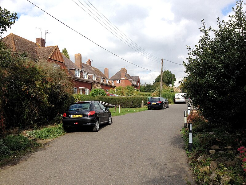 File:Church Road, Grafty Green - geograph.org.uk - 5544005.jpg