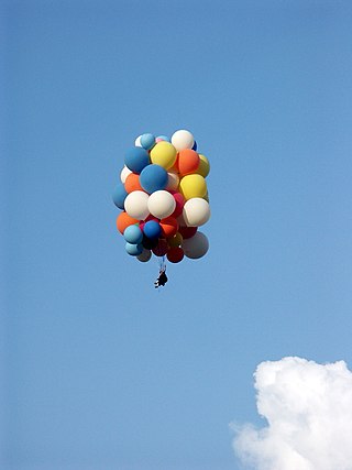 <span class="mw-page-title-main">Lawnchair Larry flight</span> Lawnchair balloon flight