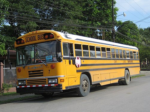 Schulbus in Puerto Jimenez, Costa Rica