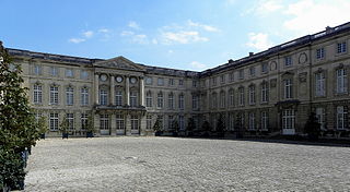 <span class="mw-page-title-main">National Car and Tourism Museum</span> Automobile Museum in Compiègne, France