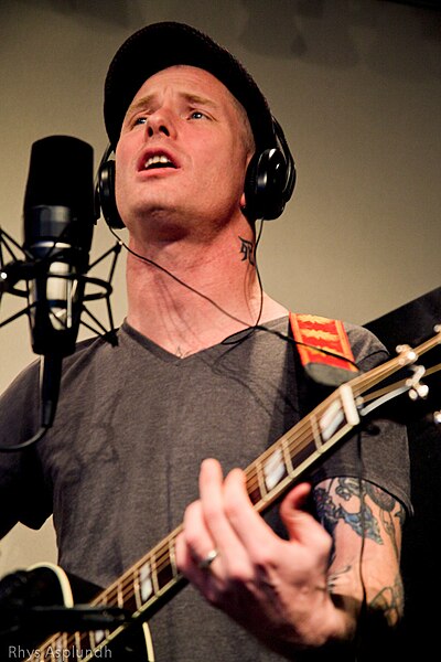 File:Corey Taylor 2011.jpg