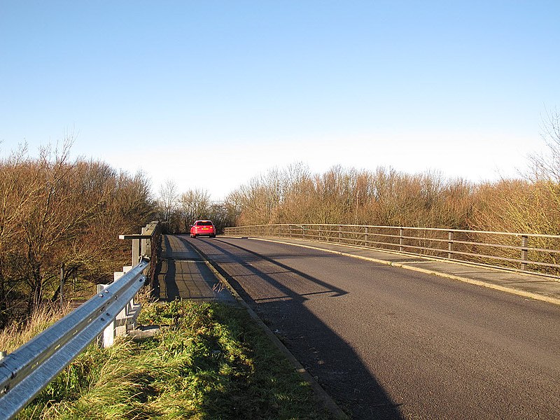 File:Crockenhill Lane bridge over the M25 - geograph.org.uk - 3802543.jpg