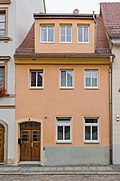 Residential building in closed development