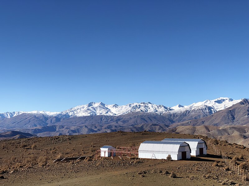 File:DEEP SKY CHILE Observatories.jpg