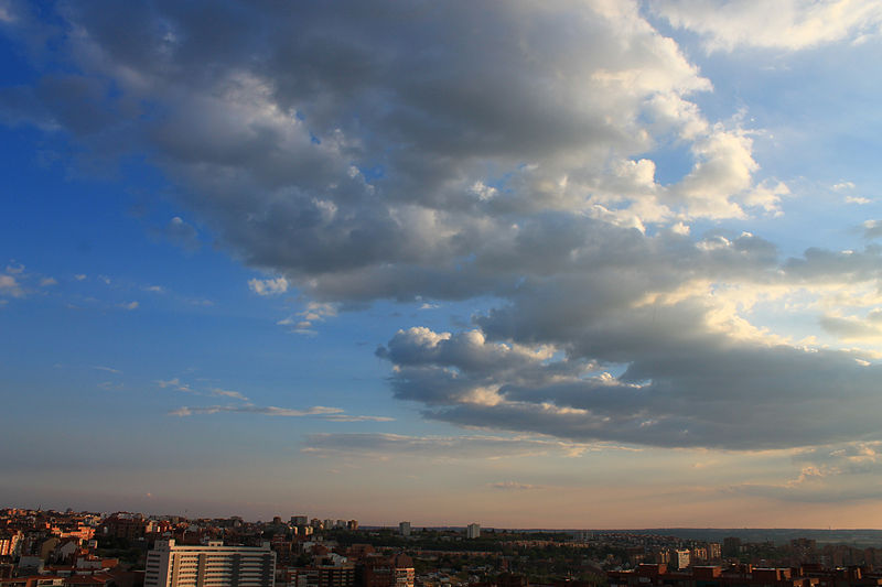 File:De Madrid al cielo 253.jpg