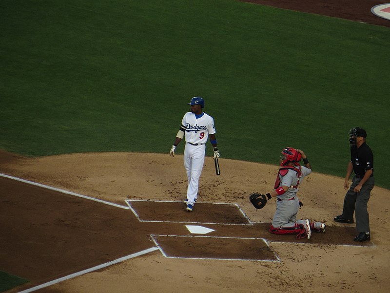 File:Dee Gordon, Los Angeles Dodgers 0, St. Louis Cardinals 0, Dodger Stadium, Los Angeles, California (14516521284).jpg