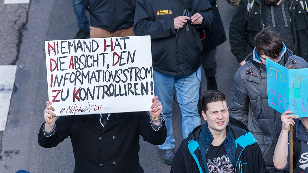 Demonstration gegen Artikel 13 EU-Urheberrechtsreform, Köln 9. März 2019-6503.jpg