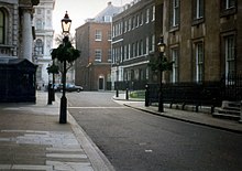 Downing Street in 1996 Downing Street (5679227676).jpg