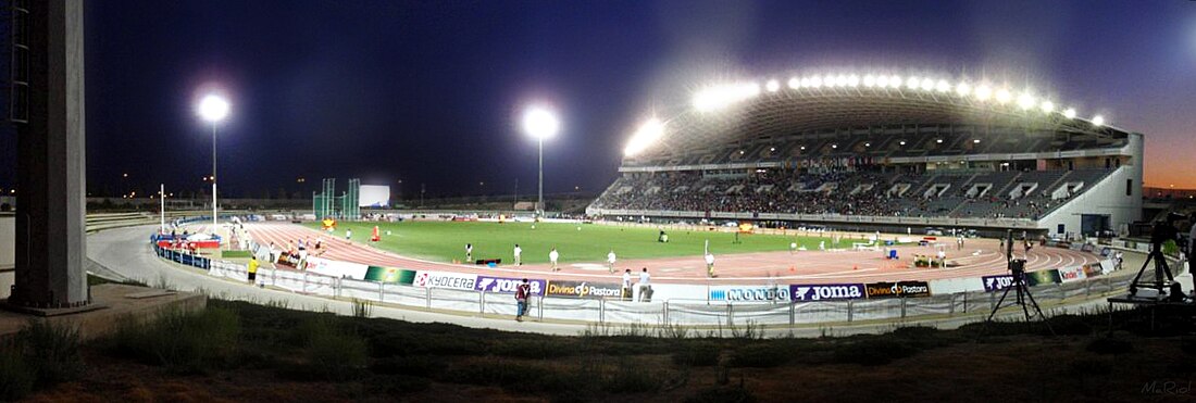 File:ESTADIO ATLETISMO.jpg