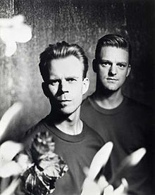 Vince Clarke (left) and Andy Bell (right) in 1989