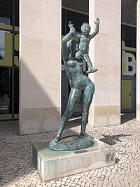 Escultura de Euclides Vaz Lisboa 1967 1.jpg