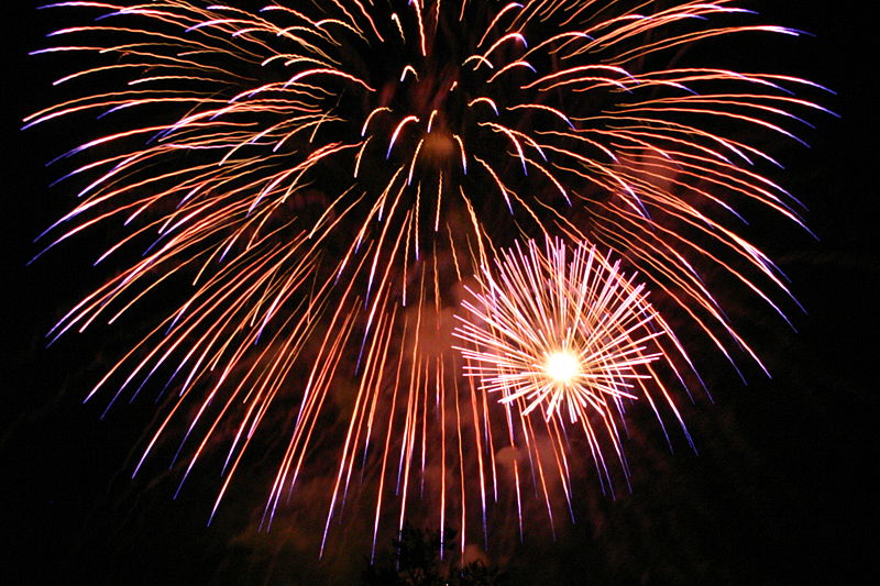 File:Fireworks in San Jose California 2007 07 04 by Ian Kluft img 9618.jpg