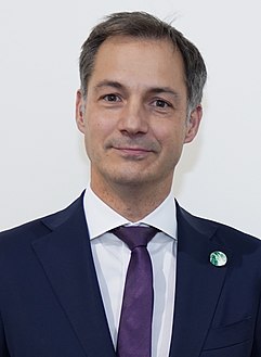 First Minister Nicola Sturgeon meets with the Prime Minister of Belgium Alexander De Croo at COP26. (51650292908) (cropped).jpg