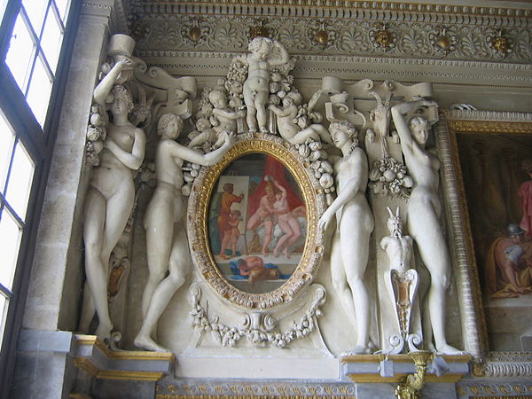 Stucco plaster reliefs, such as this work at the Chateau de Fontainebleau, were hugely influential in Northern Mannerism. A plaster low-relief decorat