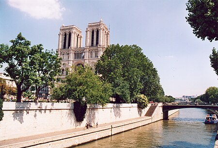 France Paris Notre Dame 03