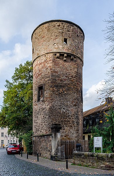 File:Fulda, Stadtmauer, Hexenturm, 2019-10 CN-01.jpg