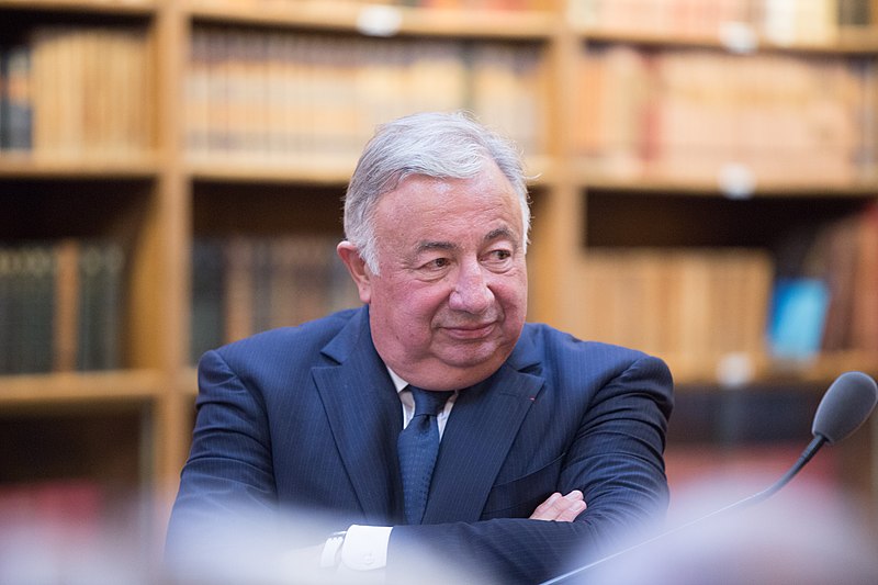 File:Gérard Larcher, Président du Sénat français, bibliothèque du Sénat.jpg