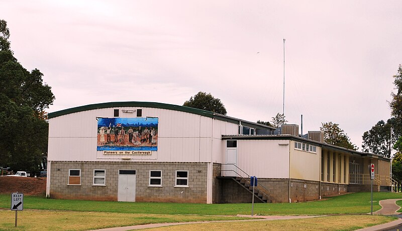 File:GilgandraPublicHall.JPG