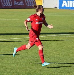 Gina Lewandowski DFB-Pokal Muenchen-1.jpg