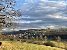 Gittersdorf im Januar 2022 umgeben von landwirtschaftlichen Flächen