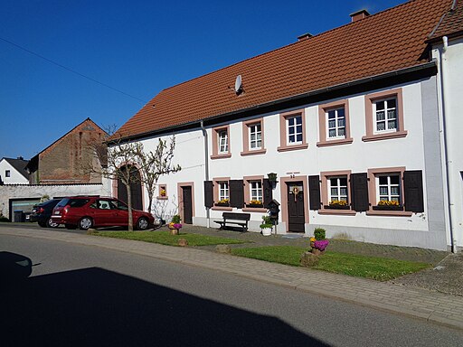 Hangarder Brunnenpfad.2jpg