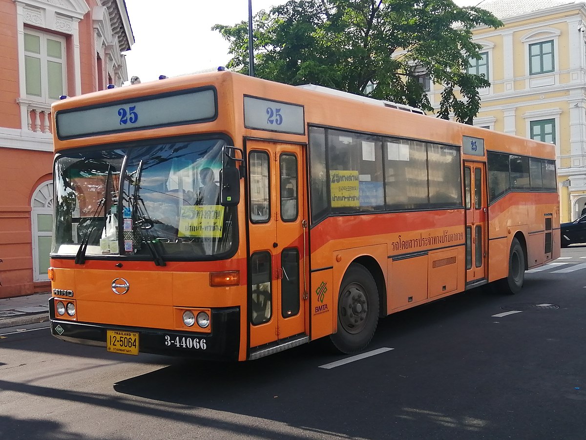 Автобус второго класса. Автобус 2. Автобус 25. Автобус на 25 человек. Автобус 2е Краснодар.