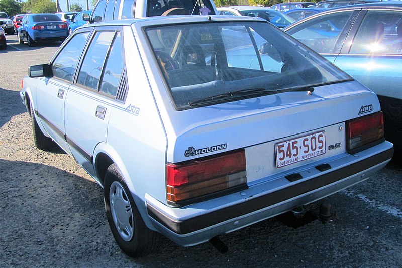 File:Holden Astra SL-X (LC) (8184546266) (2).jpg